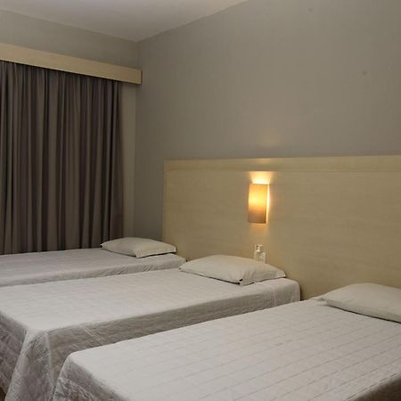 Golden Blue Hotel 론드리나 객실 사진