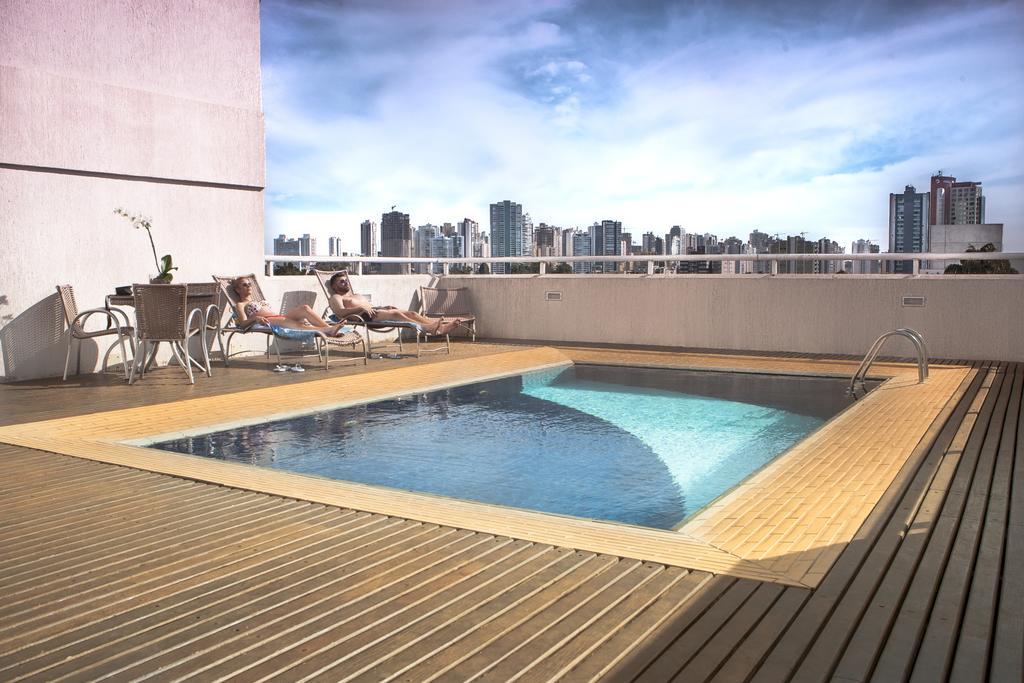 Golden Blue Hotel 론드리나 외부 사진