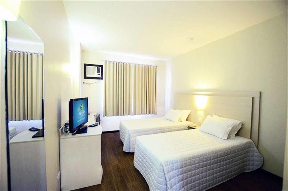 Golden Blue Hotel 론드리나 외부 사진